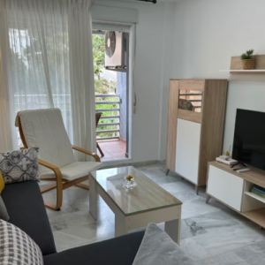 Espacioso, céntrico, parking gratuito y piscina